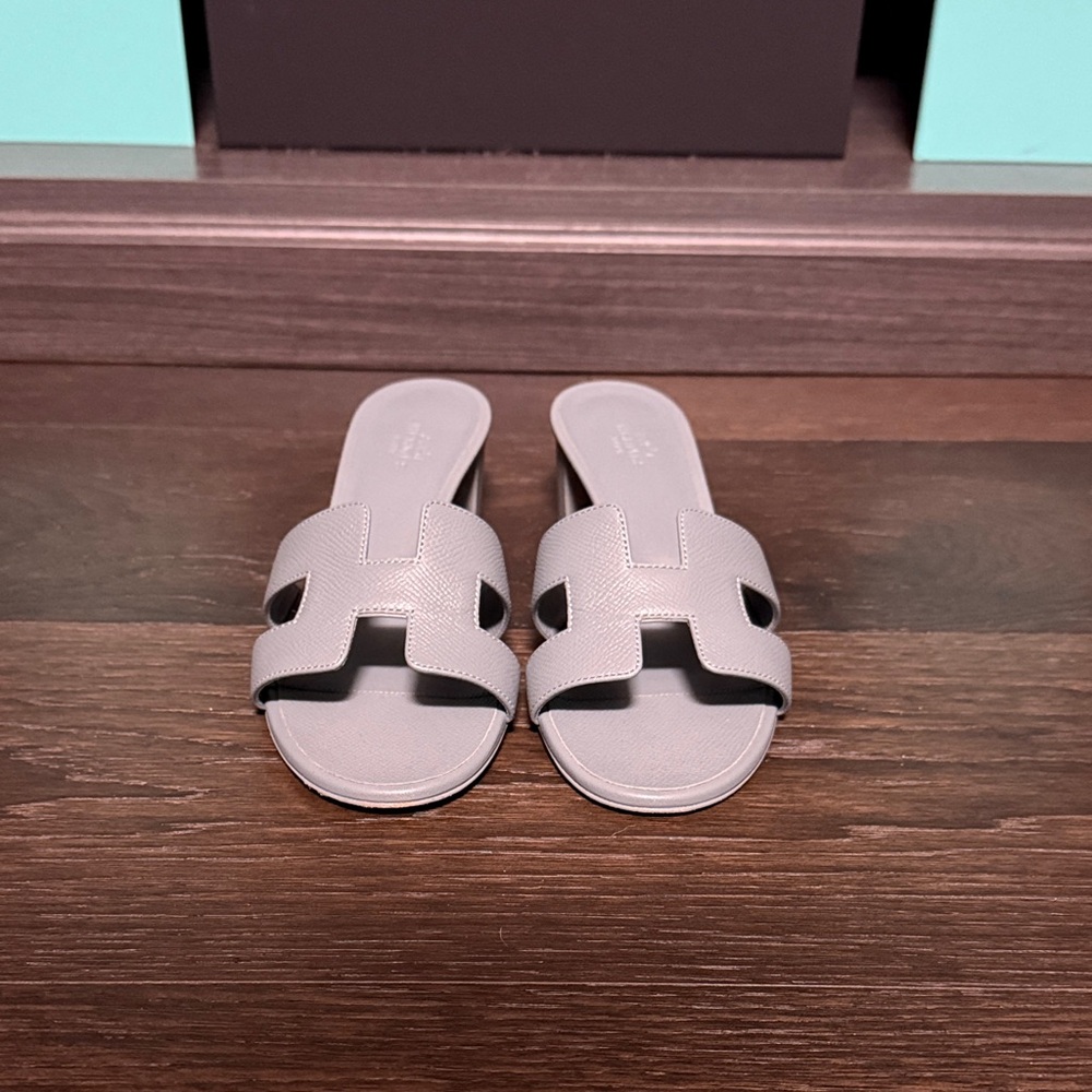 Hermes Oasis Sandals